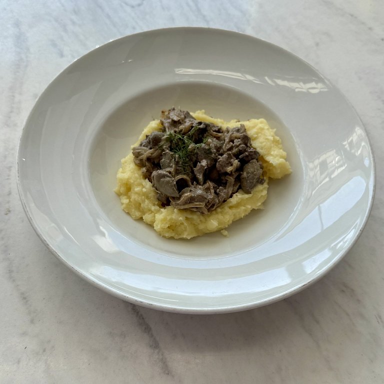 Л Куриная печень с пюре